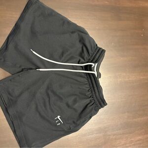Nike Fly Basketball Shorts Size Medium